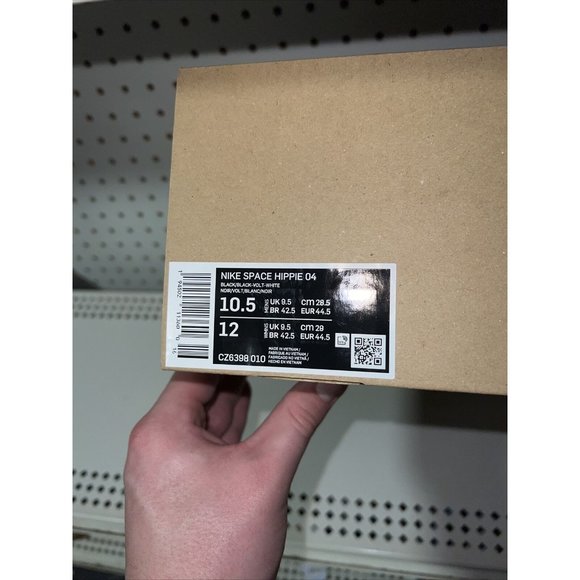 Nike Space Hippie 04 Black Volt Mens Athletic Shoes Size 10.5 CZ6398-010 - Picture 9 of 9